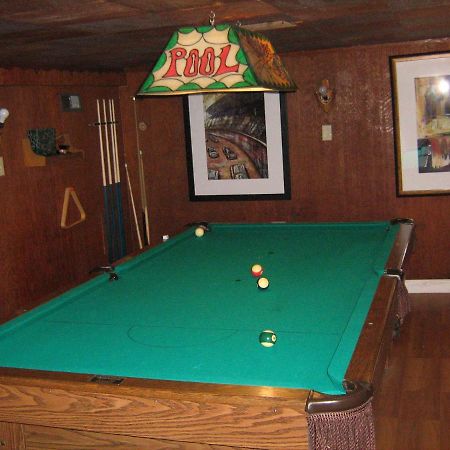 The Olde Village Inn Centreville  Extérieur photo